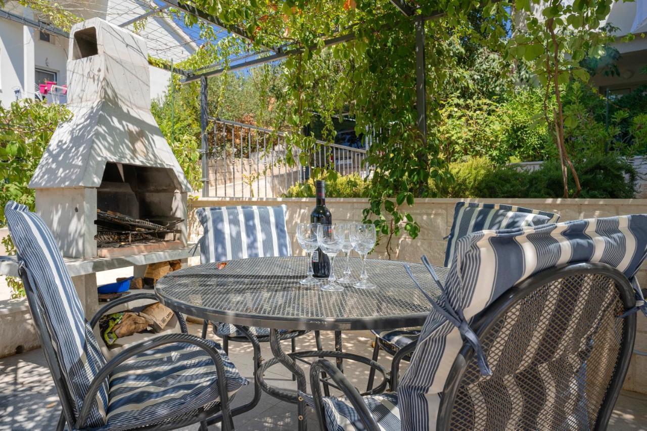 Kumquat Apartment - Zf Hvar ฮวาร์ ภายนอก รูปภาพ