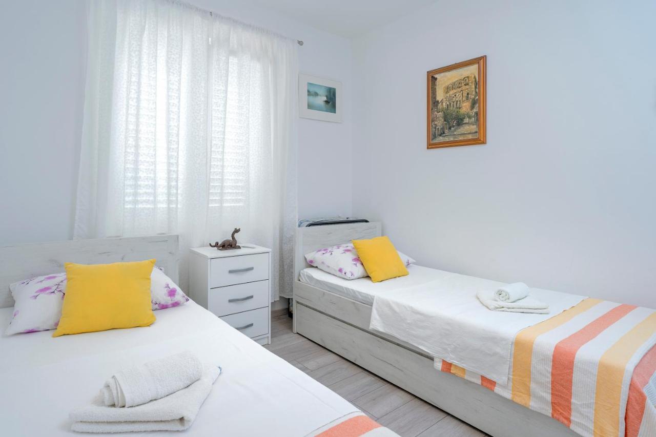 Kumquat Apartment - Zf Hvar ฮวาร์ ภายนอก รูปภาพ