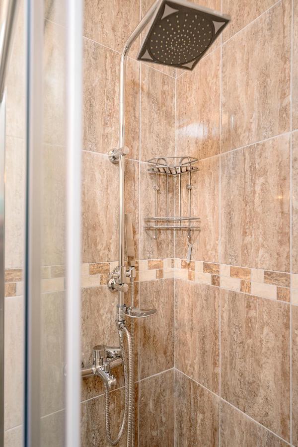 Kumquat Apartment - Zf Hvar ฮวาร์ ภายนอก รูปภาพ