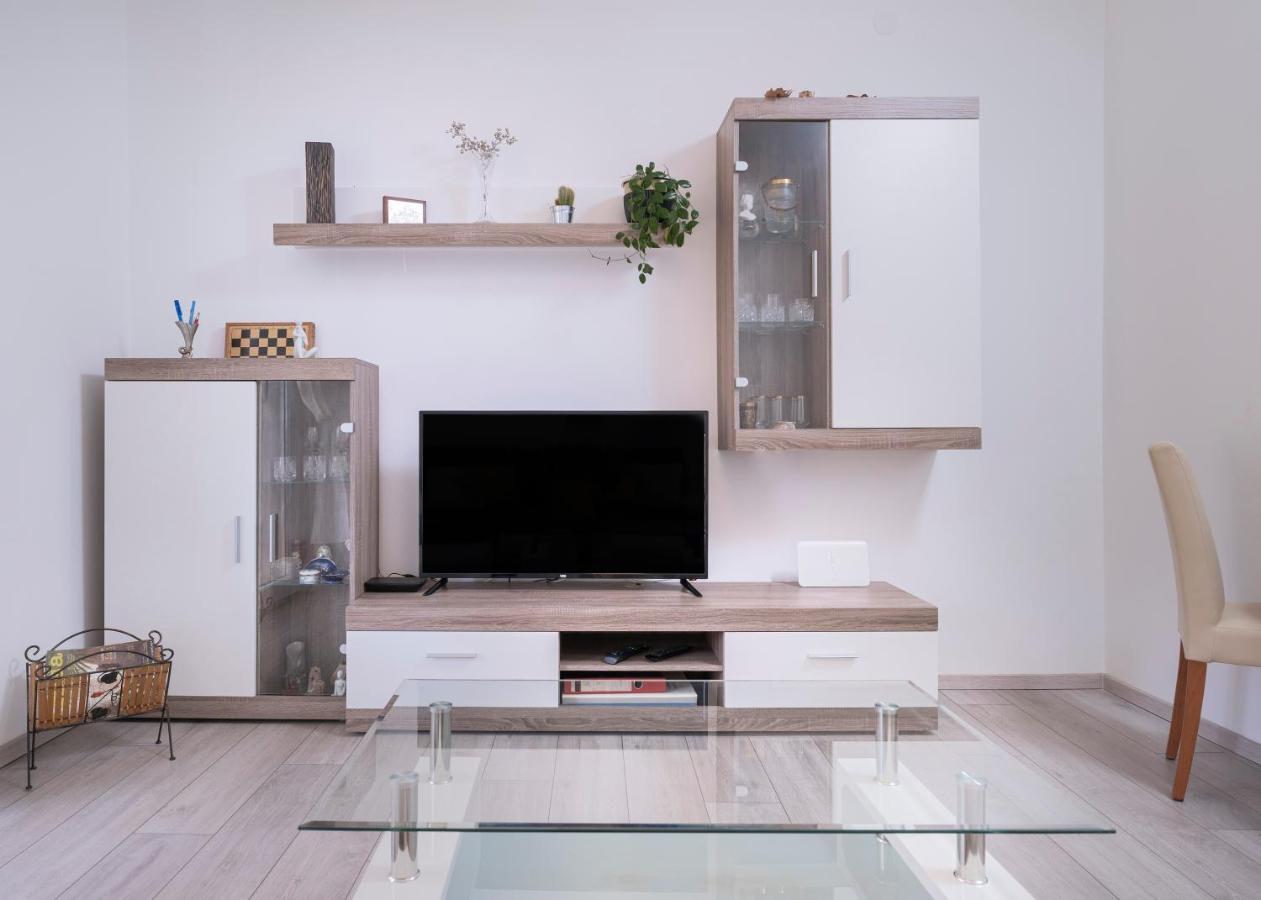 Kumquat Apartment - Zf Hvar ฮวาร์ ภายนอก รูปภาพ