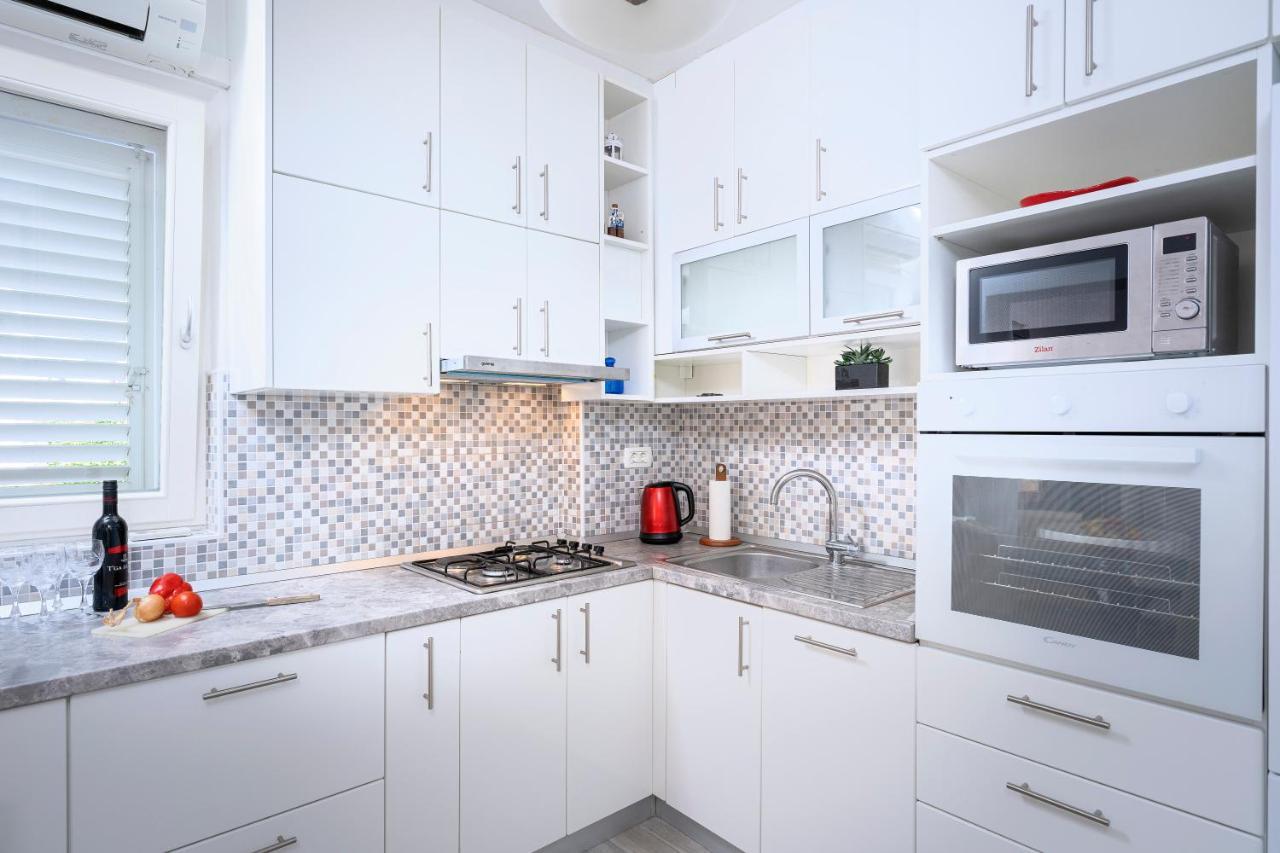 Kumquat Apartment - Zf Hvar ฮวาร์ ภายนอก รูปภาพ