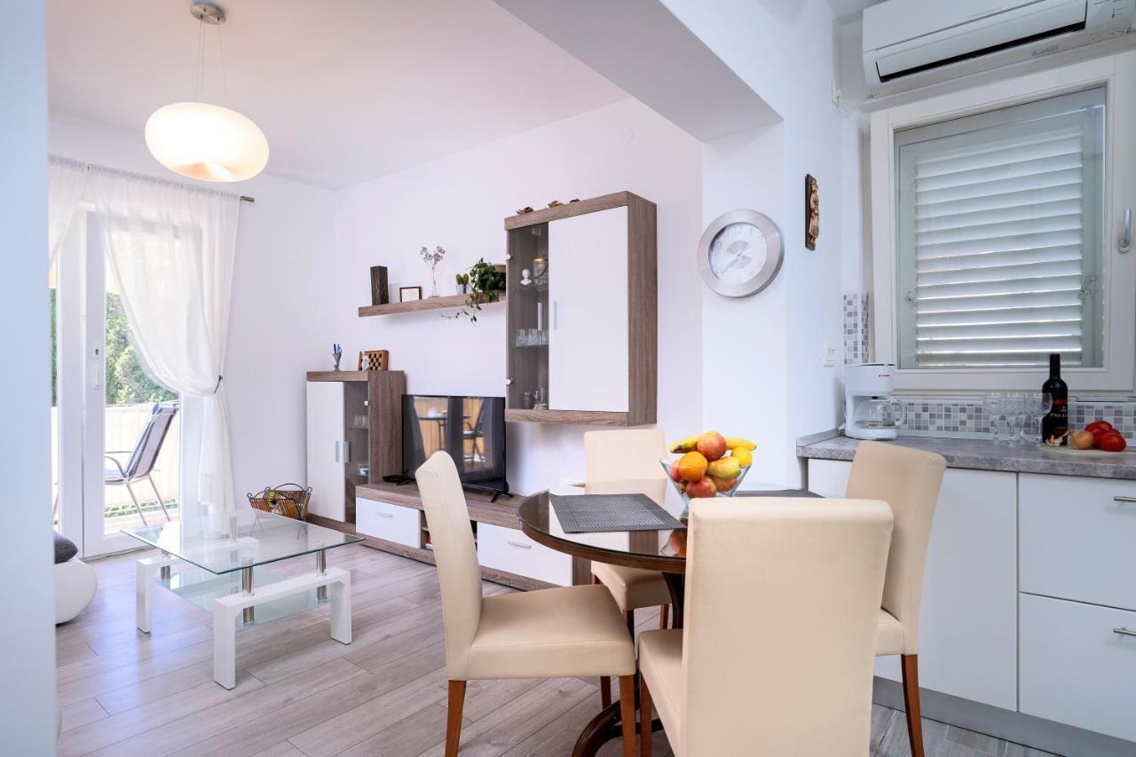 Kumquat Apartment - Zf Hvar ฮวาร์ ภายนอก รูปภาพ
